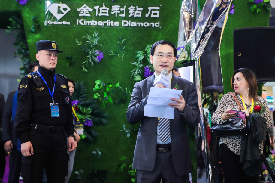 �б�Э���᳤�����鳤�������������´�