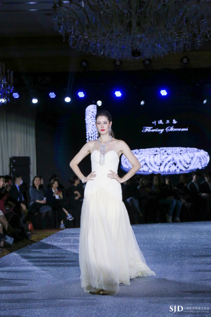 z6��������ʱ(�й�)�ٷ���վ�����ﲻ�����߼��鱦