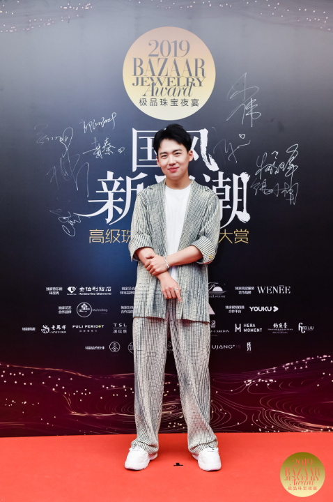 ����������縣��ϵ