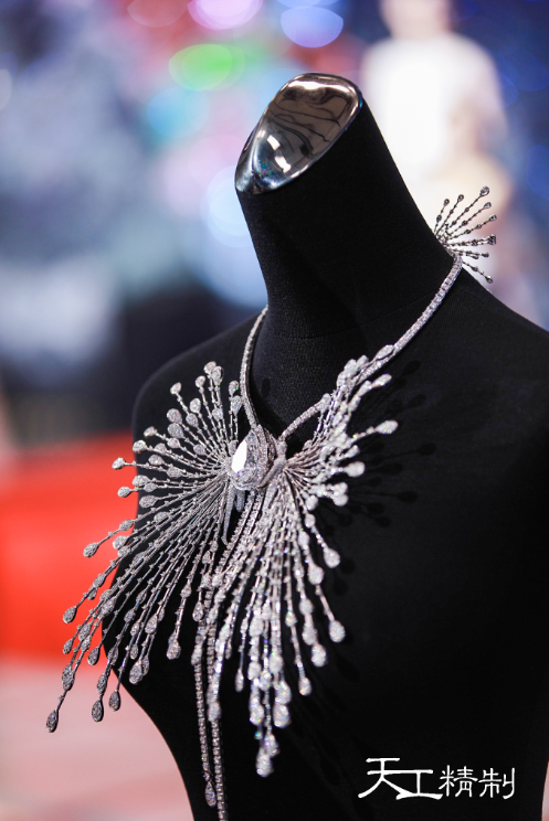 z6��������ʱ(�й�)�ٷ���վ��ʱ��֮�ۡ�����ʯ��һ�Ƚ�